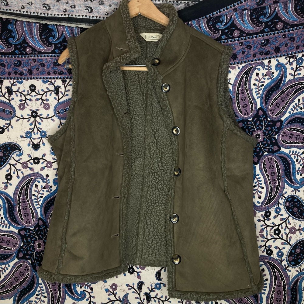 LL bean Sherpa faux shearling vest